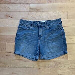 Signature by Levi Strauss Women's Blue Mid-Rise Jean Shorts